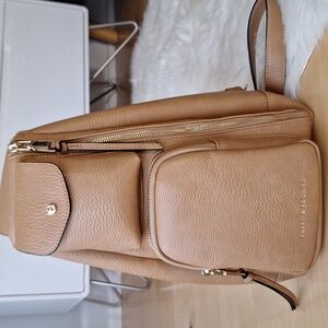 Poppy & Peonies En Route Sling Bag Camel